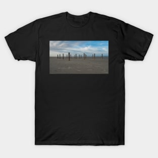 Wooden poles on the beach of Schiermonnikoog, Netherlands T-Shirt
